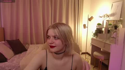 Snapshot of gretchen_mol chatting on 06.04.26 gretchen_mol online show from 06.04.26