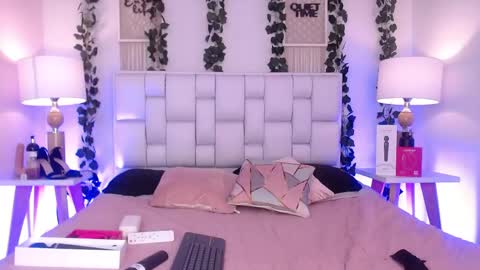 Gretel  online show from 04.13.26