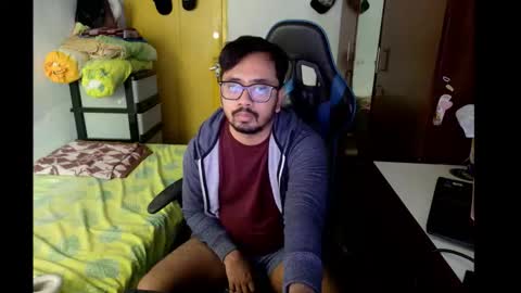 Grey Hardy Slave online show from 10.04.25