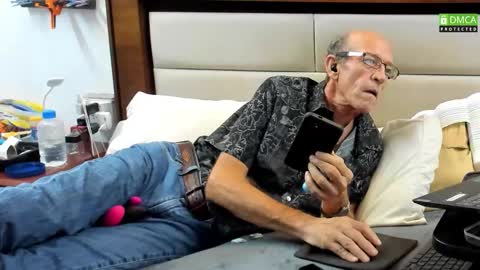 Grey.  If viewing your cam I am more likely to stay if you show your face. online show from 11.09.25