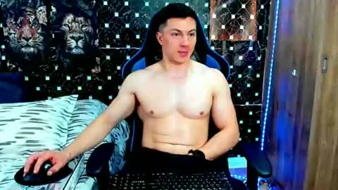 Snapshot of griego01 chatting on 07.18.26 griego01 online show from 07.18.26
