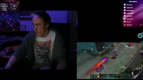 Snapshot of groundworker453718 chatting on 12.25.24 I can be everything you want online show from 12.25.24