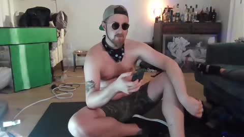 Snapshot of growingcub94 chatting on 01.29.25 Alpha pup online show from 01.29.25