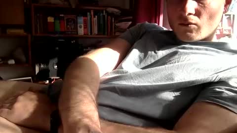 gruendamien online show from 04.28.26