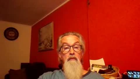 Snapshot of grybear60 chatting on 12.13.24 Grybear online show from 12.13.24