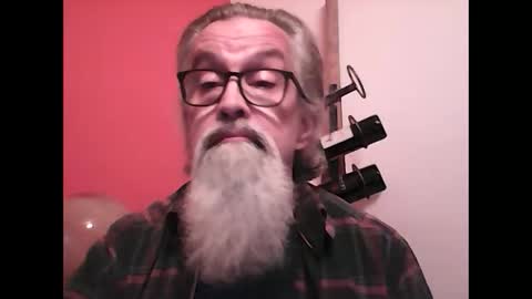 Snapshot of grybear60 chatting on 02.08.25 Grybear online show from 02.08.25