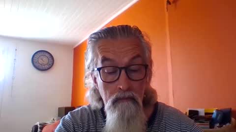 Snapshot of grybear60 chatting on 09.28.25 Grybear online show from 09.28.25