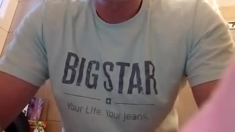 Snapshot of grzegorz34 chatting on 01.07.25 Greg online show from 01.07.25