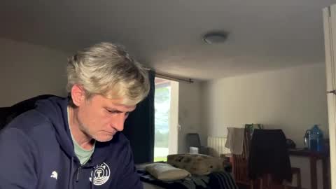 guardiannif_ online show from 02.20.25