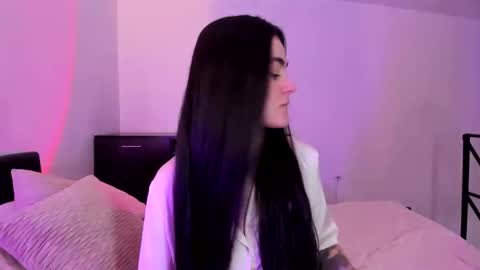 Elena online show from 02.25.25