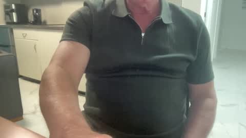 Snapshot of guesswhatigot2 chatting on 01.05.25 guesswhatigot2 online show from 01.05.25