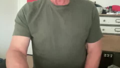 Snapshot of guesswhatigot2 chatting on 01.07.25 guesswhatigot2 online show from 01.07.25