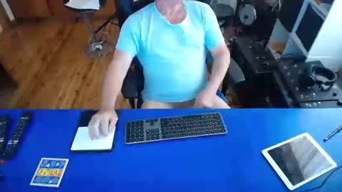 Snapshot of guesswhatigot2 chatting on 01.23.25 guesswhatigot2 online show from 01.23.25