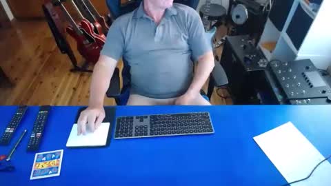 Snapshot of guesswhatigot2 chatting on 02.01.25 guesswhatigot2 online show from 02.01.25