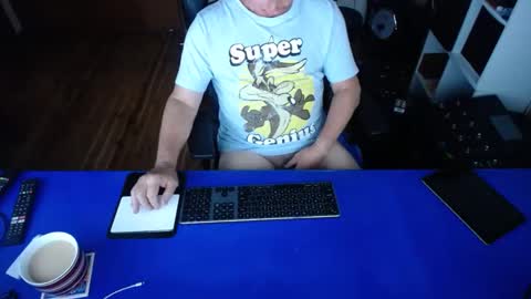 Snapshot of guesswhatigot2 chatting on 02.18.25 guesswhatigot2 online show from 02.18.25