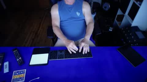 Snapshot of guesswhatigot2 chatting on 02.21.25 guesswhatigot2 online show from 02.21.25