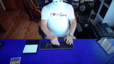 Snapshot of guesswhatigot2 chatting on 02.24.25 guesswhatigot2 online show from 02.24.25