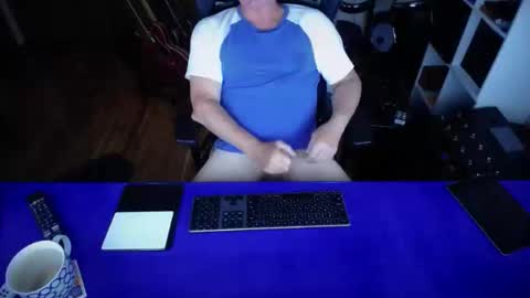 Snapshot of guesswhatigot2 chatting on 02.26.25 guesswhatigot2 online show from 02.26.25