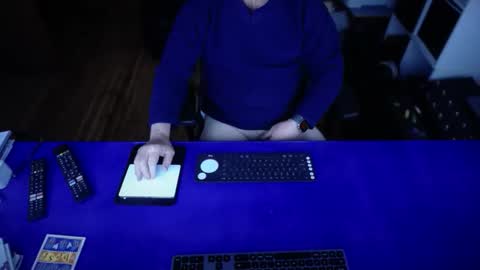 Snapshot of guesswhatigot2 chatting on 09.12.25 guesswhatigot2 online show from 09.12.25