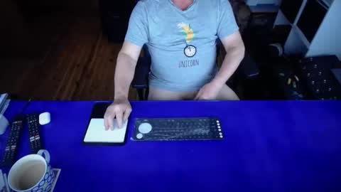 Snapshot of guesswhatigot2 chatting on 09.14.25 guesswhatigot2 online show from 09.14.25