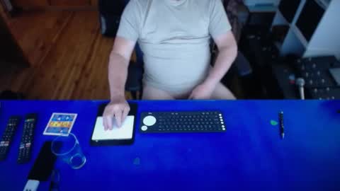 guesswhatigot2 online show from 11.23.25