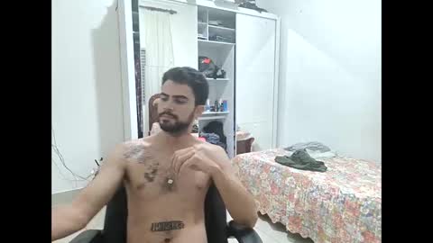 Snapshot of guguzinhox chatting on 02.19.25 guguzinhox online show from 02.19.25