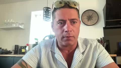 guil0 online show from 09.17.25