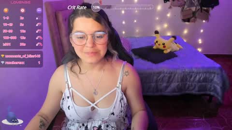 Hello Im Julieta Im 25 years old welcome to my room have fun and be happy. online show from 01.12.25