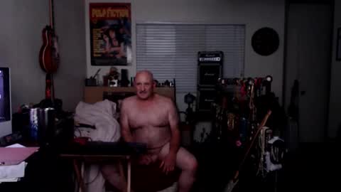 Snapshot of guitarsexgod chatting on 10.31.25 Mario online show from 10.31.25