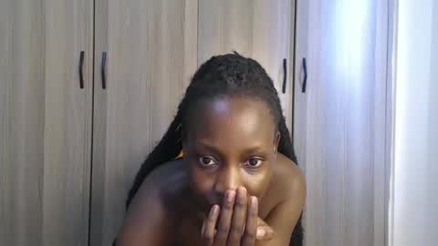 Miss Incredible online show from 10.01.25