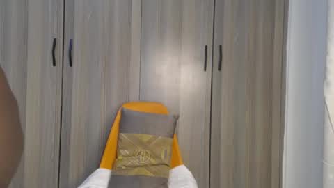 Miss Incredible online show from 01.12.26