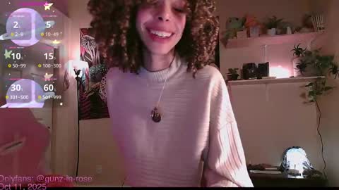 Snapshot of gunzinrose chatting on 10.11.25 Kylie online show from 10.11.25