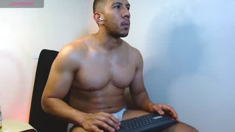 holl latino online show from 07.04.26