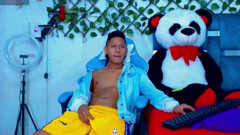 Hakim online show from 02.08.26