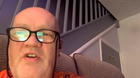 Snapshot of gusher25 chatting on 12.27.24 gusher25 online show from 12.27.24