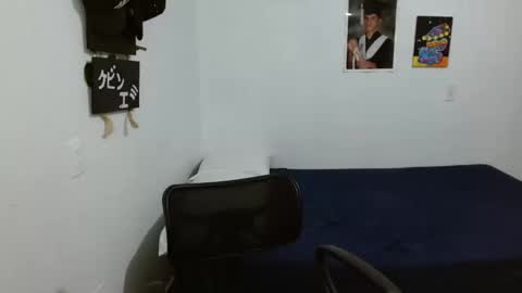 Snapshot of guts_x chatting on 01.18.25 Guts online show from 01.18.25