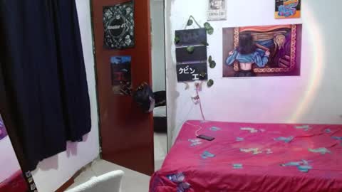 Snapshot of guts_x chatting on 09.16.25 Guts online show from 09.16.25