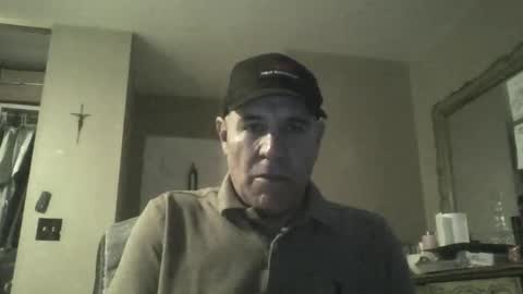 Snapshot of guy8inches4u chatting on 09.13.25 guy8inches4u online show from 09.13.25