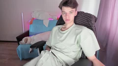 Snapshot of guy_liam1 chatting on 09.26.25 guy_liam1 online show from 09.26.25