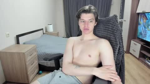 guy_liam1 online show from 04.19.26