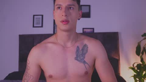 Snapshot of guy_twinks chatting on 05.03.26 Gabriel online show from 05.03.26