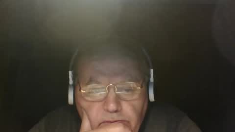 guyboy73 online show from 09.17.25