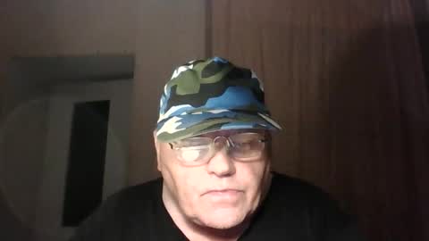 guyboy73 online show from 09.21.25