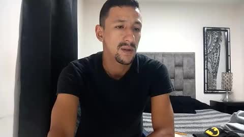 Snapshot of guykarim chatting on 05.15.26 karim online show from 05.15.26