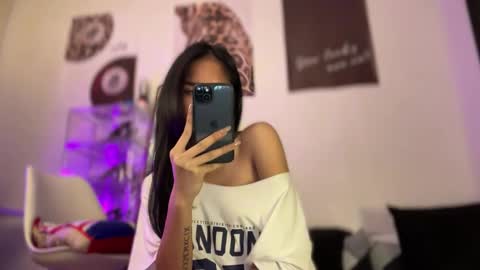 Snapshot of gwapangahas chatting on 10.10.25 Alexa online show from 10.10.25