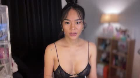 Snapshot of gwapangahas chatting on 10.14.25 Alexa online show from 10.14.25