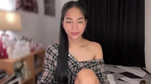 Snapshot of gwapangahas chatting on 11.11.25 Alexa online show from 11.11.25