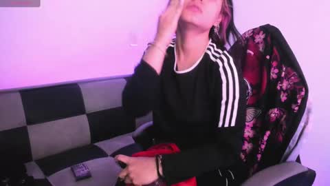 Snapshot of gwenhazel chatting on 10.09.25 gwenhazel online show from 10.09.25