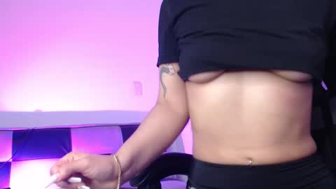 Snapshot of gwenhazel chatting on 11.03.25 gwenhazel online show from 11.03.25