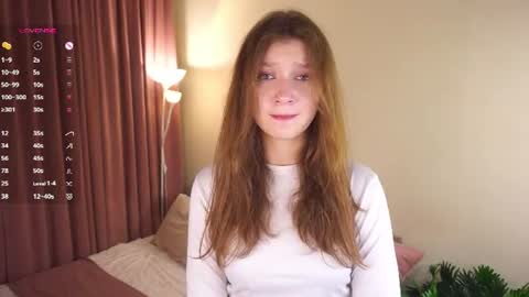 Snapshot of gwennielove chatting on 07.19.26 Molly online show from 07.19.26